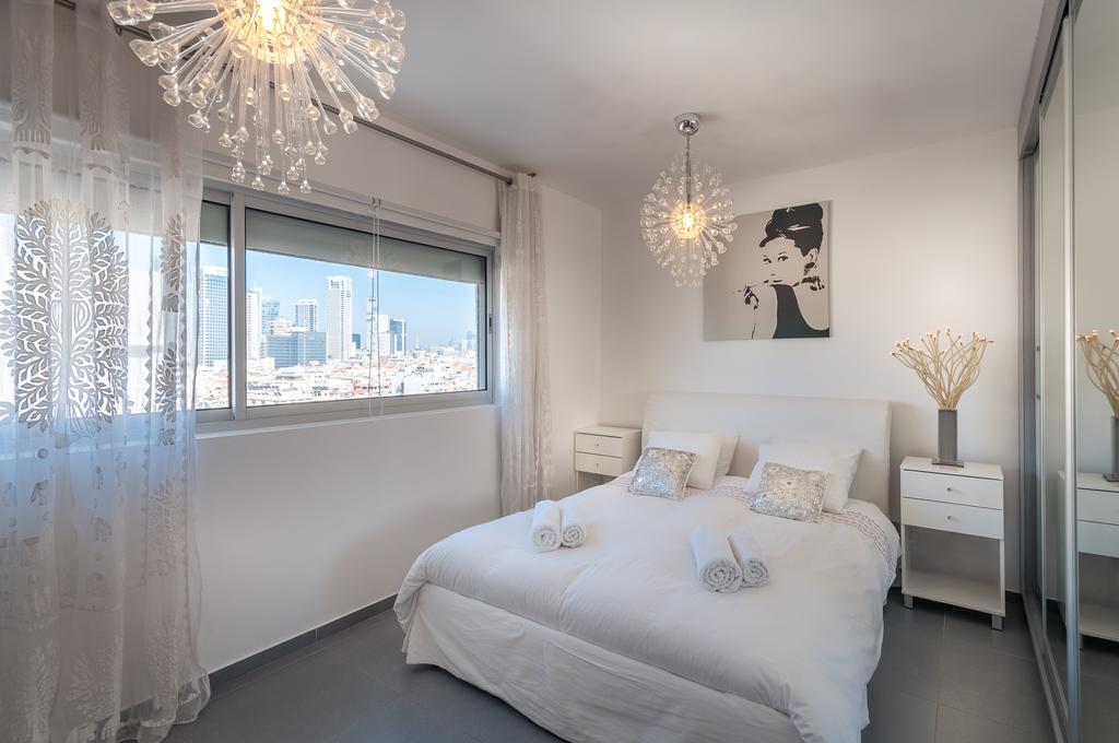 Abarbanel St Incredible Penthouse Apartment Тел Авив Стая снимка