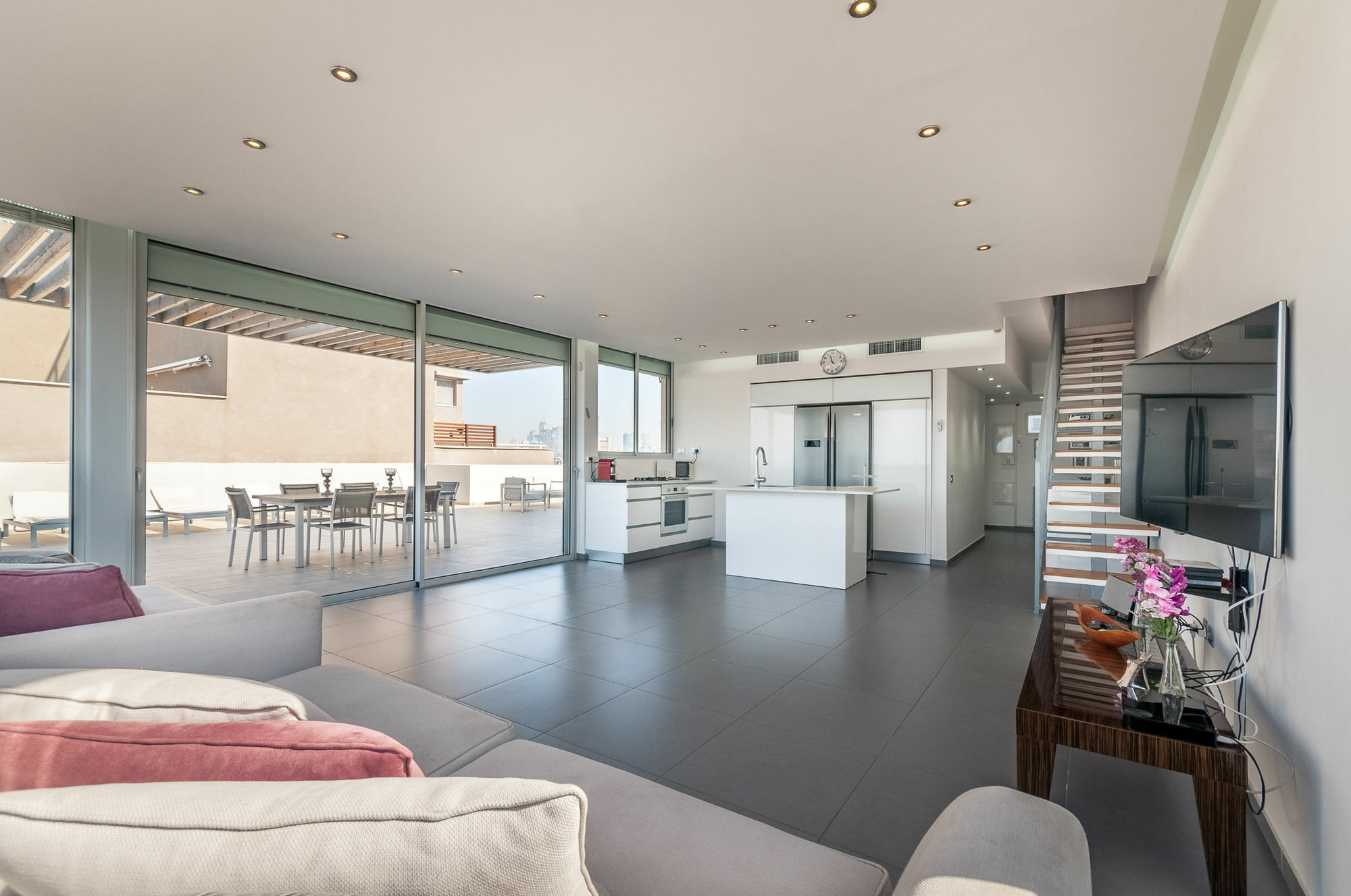 Abarbanel St Incredible Penthouse Apartment Тел Авив Екстериор снимка