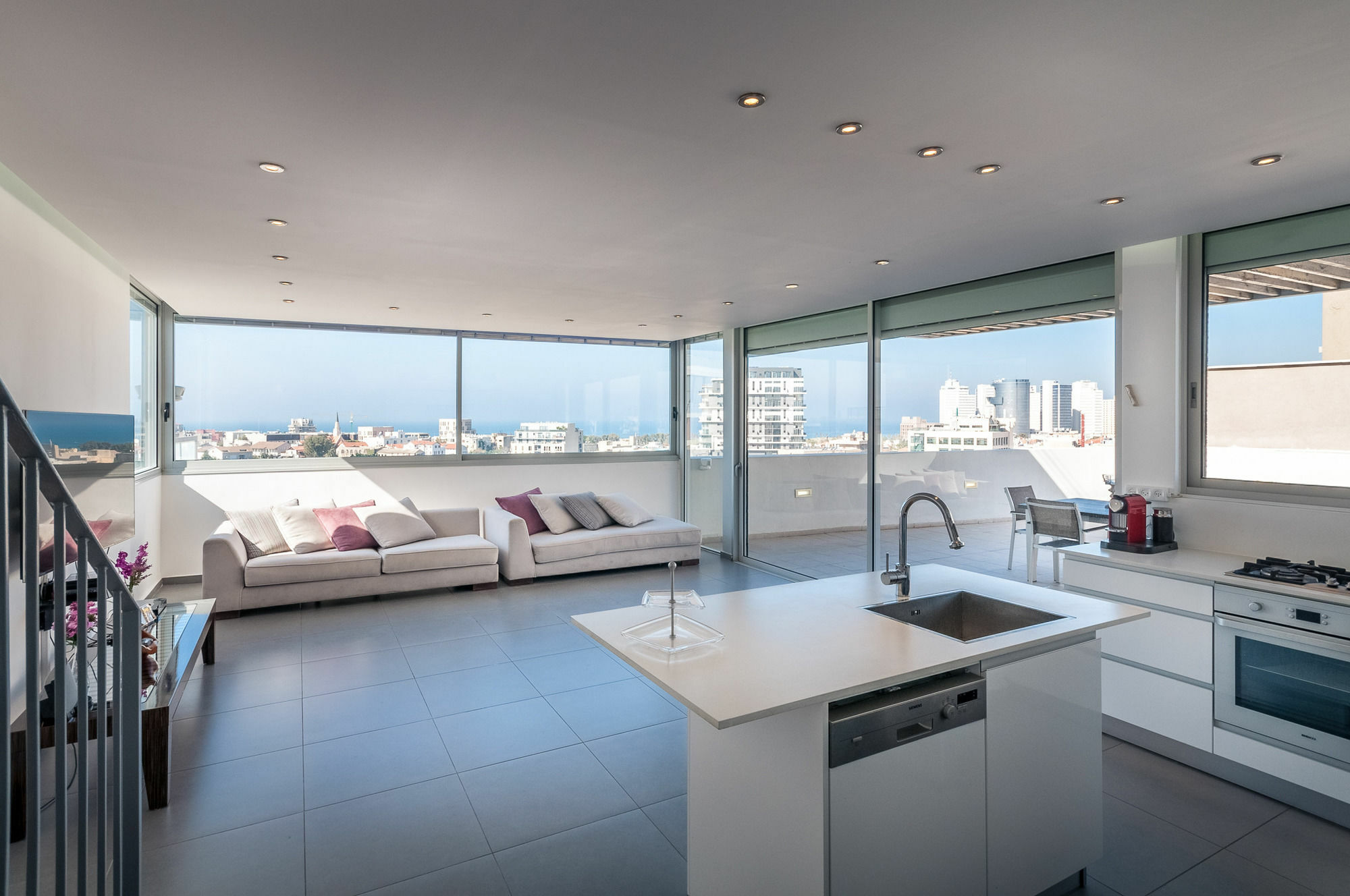 Abarbanel St Incredible Penthouse Apartment Тел Авив Екстериор снимка